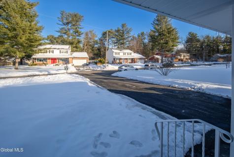 933 E Pine Hill Drive Schenectady NY 12303