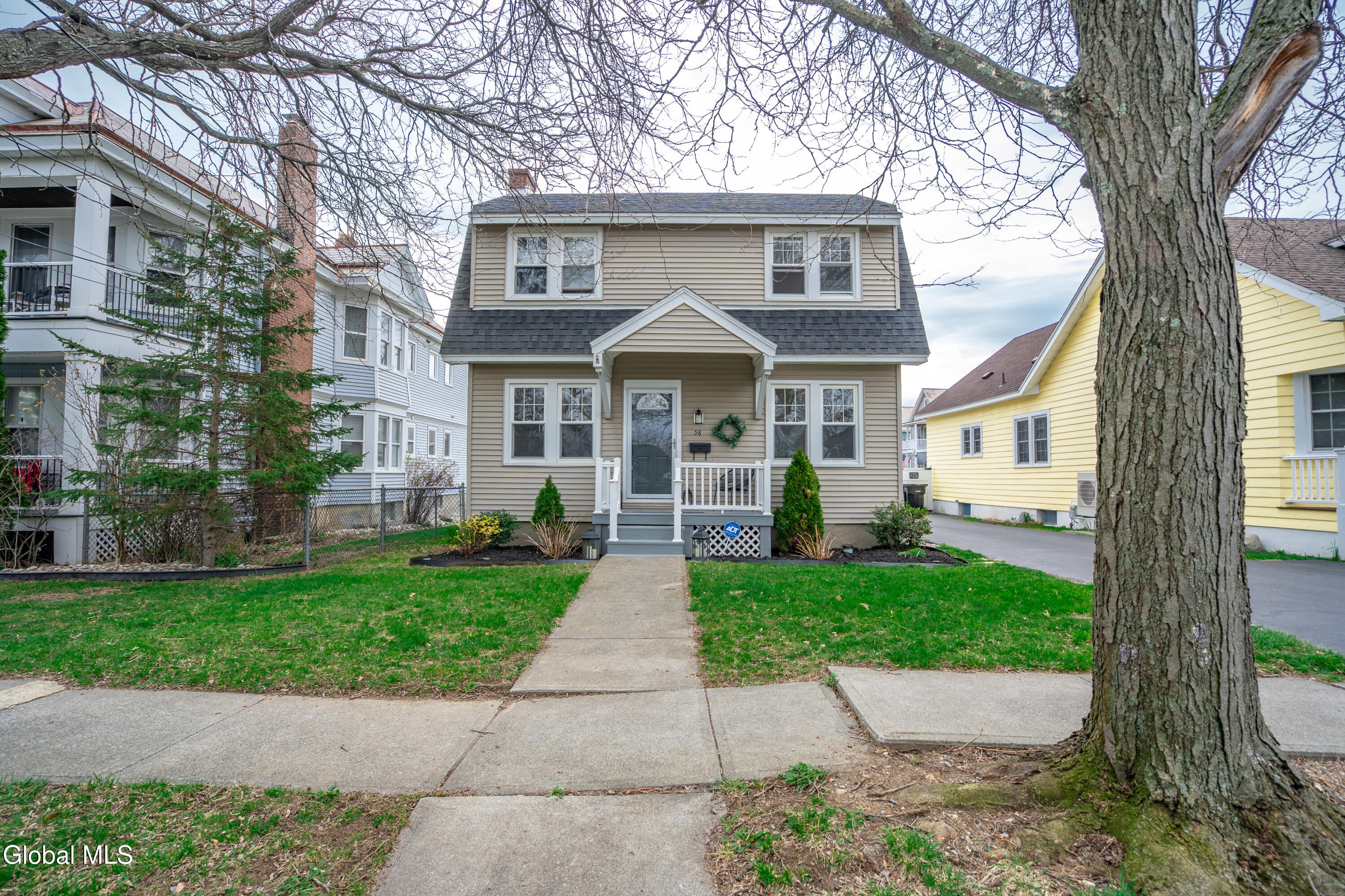 58 Woodrow Court Troy NY 12180
