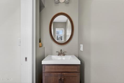 58 Woodrow Court Troy NY 12180