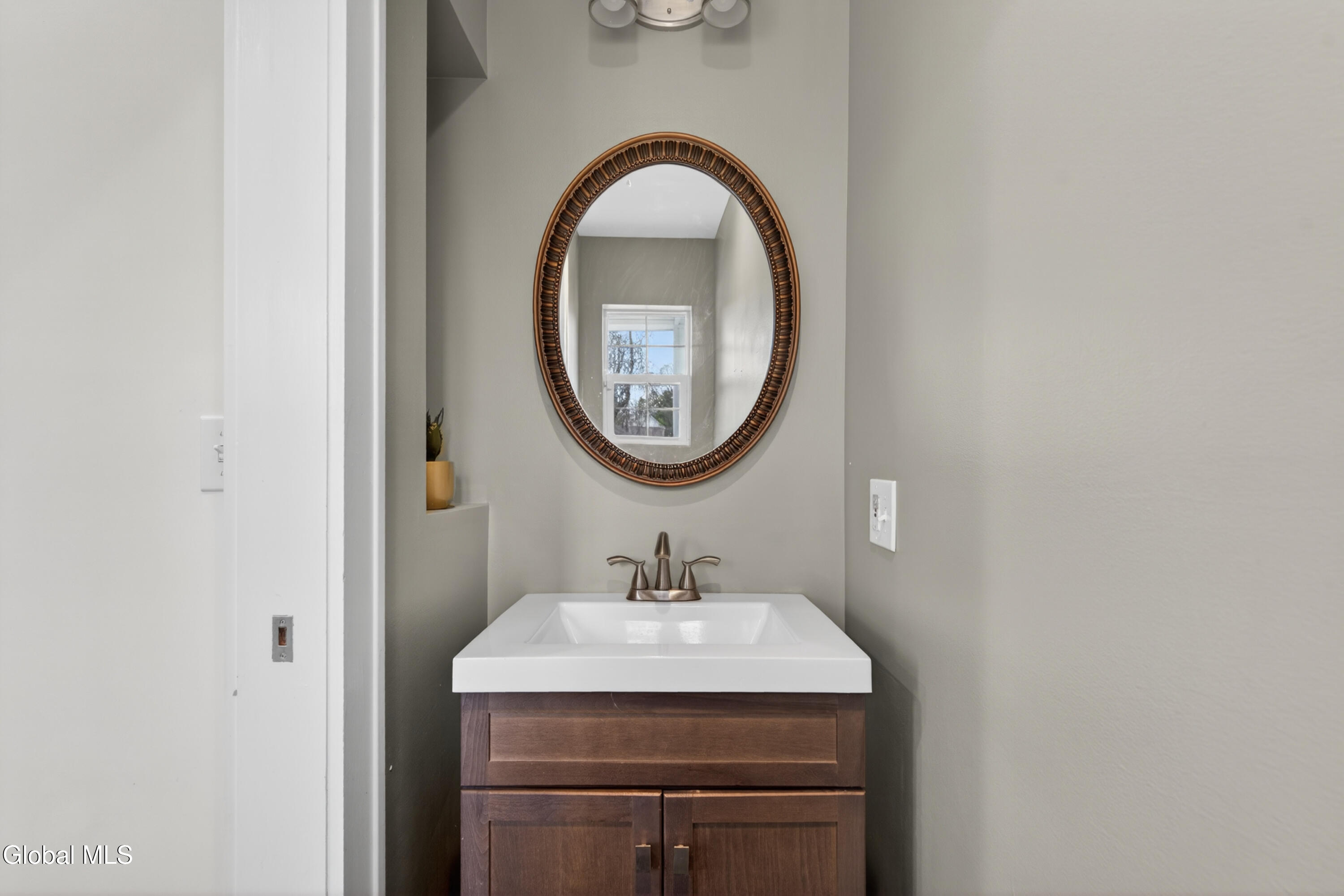 58 Woodrow Court Troy NY 12180