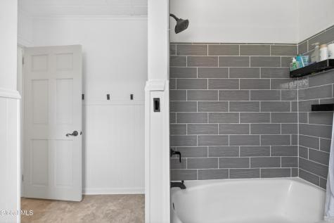 58 Woodrow Court Troy NY 12180