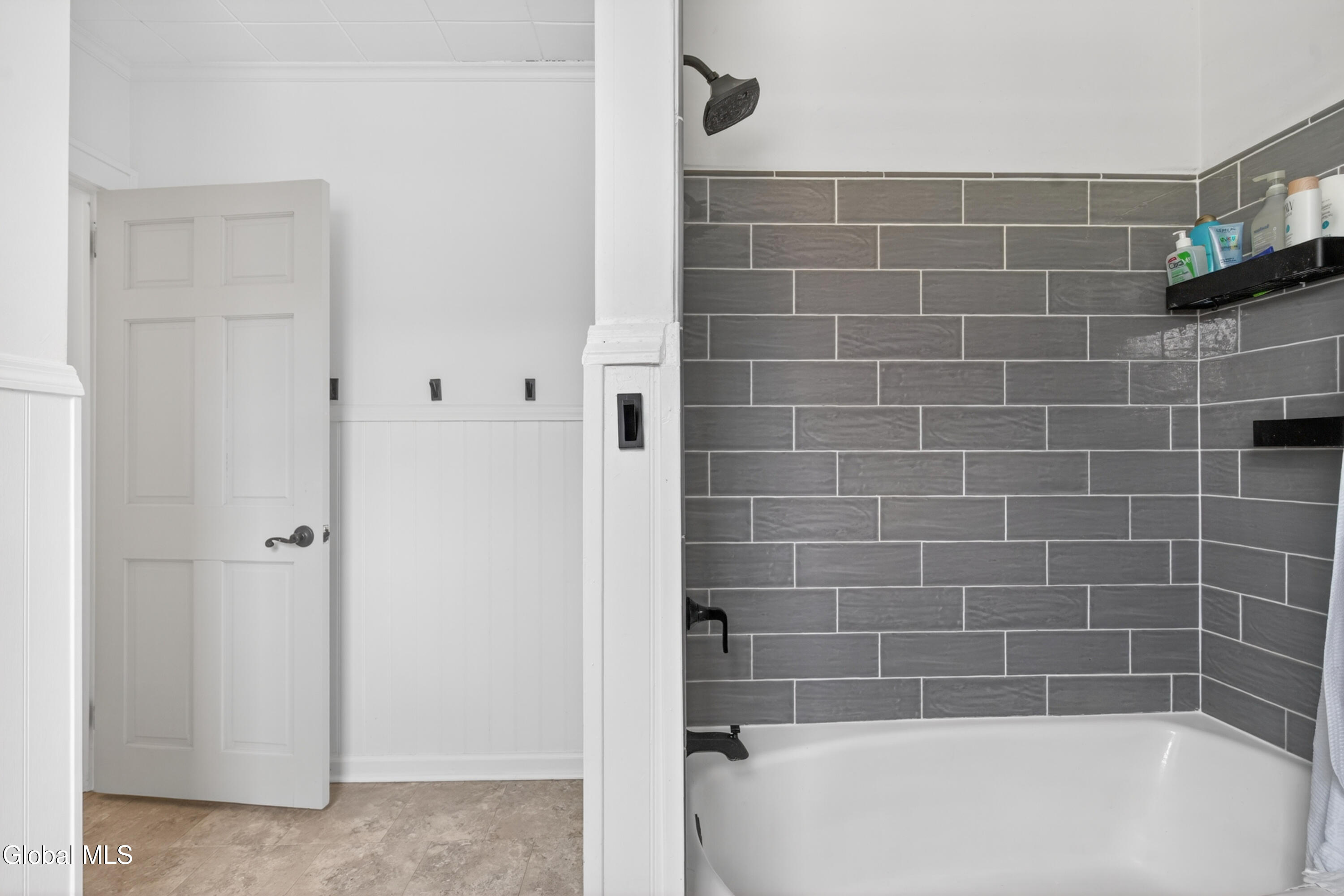 58 Woodrow Court Troy NY 12180
