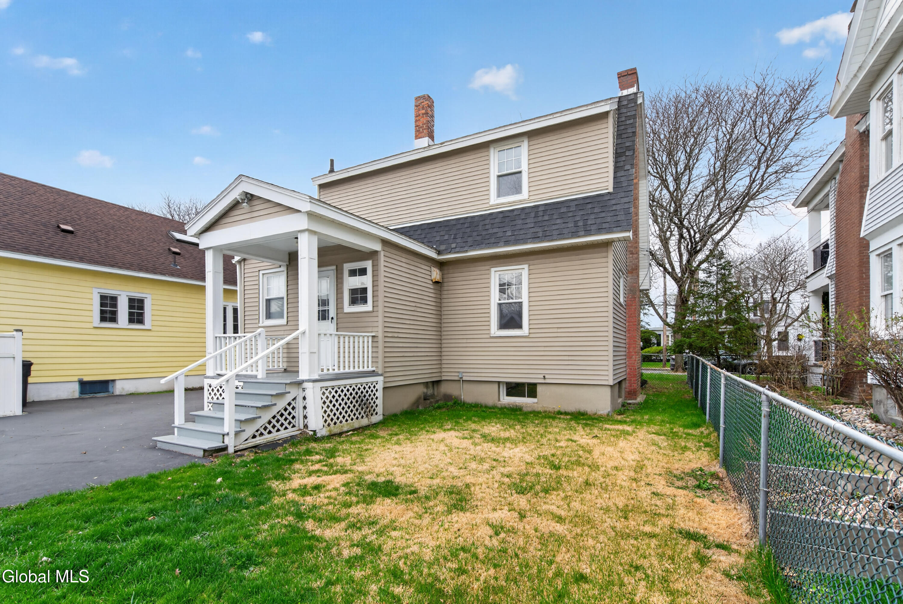 58 Woodrow Court Troy NY 12180