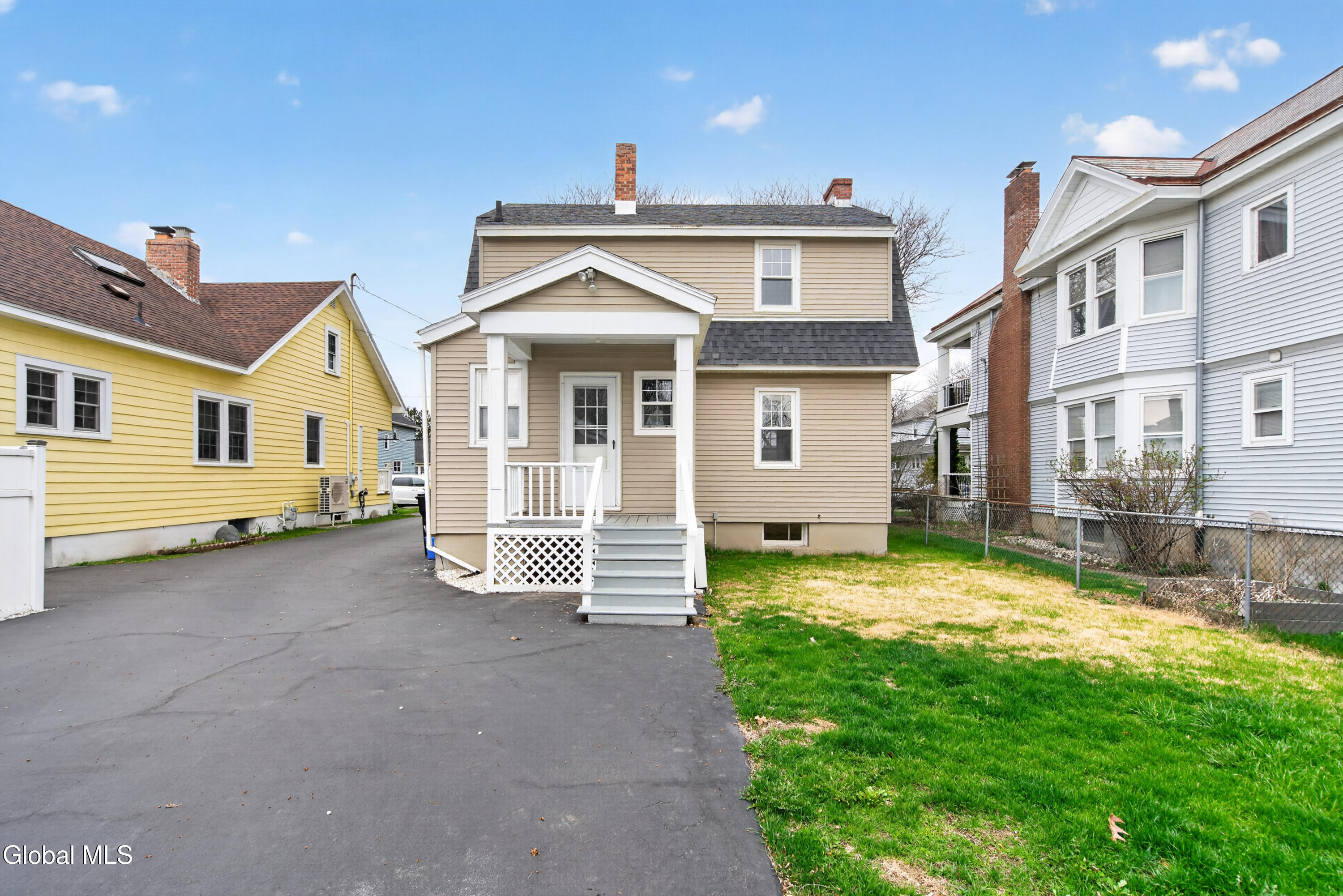 58 Woodrow Court Troy NY 12180