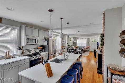 639 Poutre Avenue Rotterdam NY 12306
