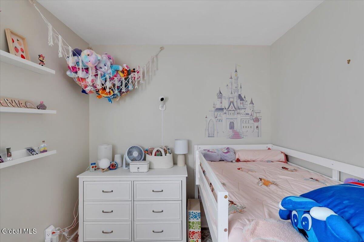 639 Poutre Avenue Rotterdam NY 12306