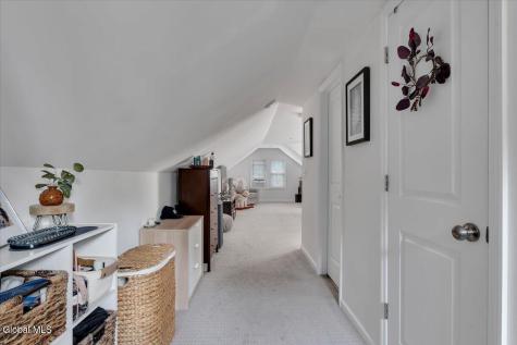 639 Poutre Avenue Rotterdam NY 12306