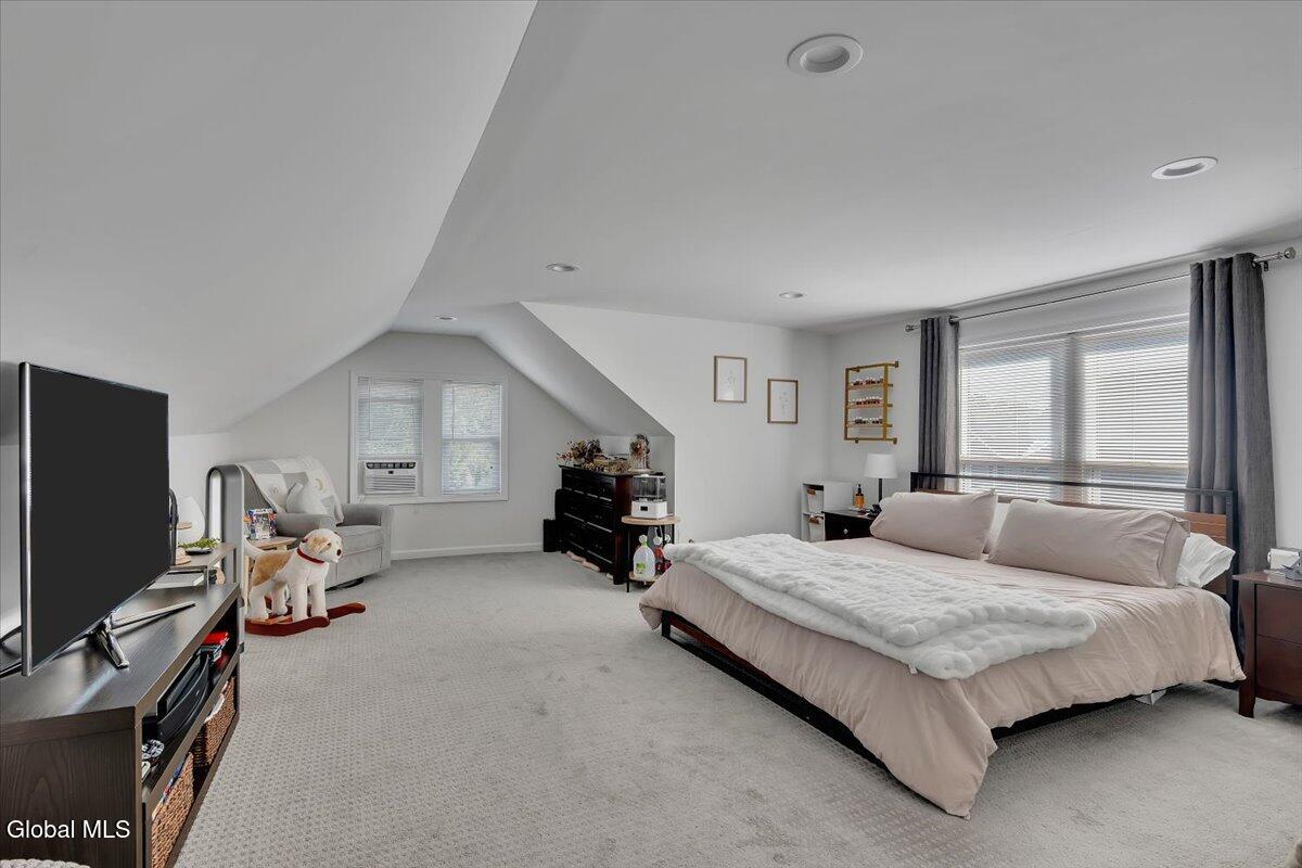 639 Poutre Avenue Rotterdam NY 12306