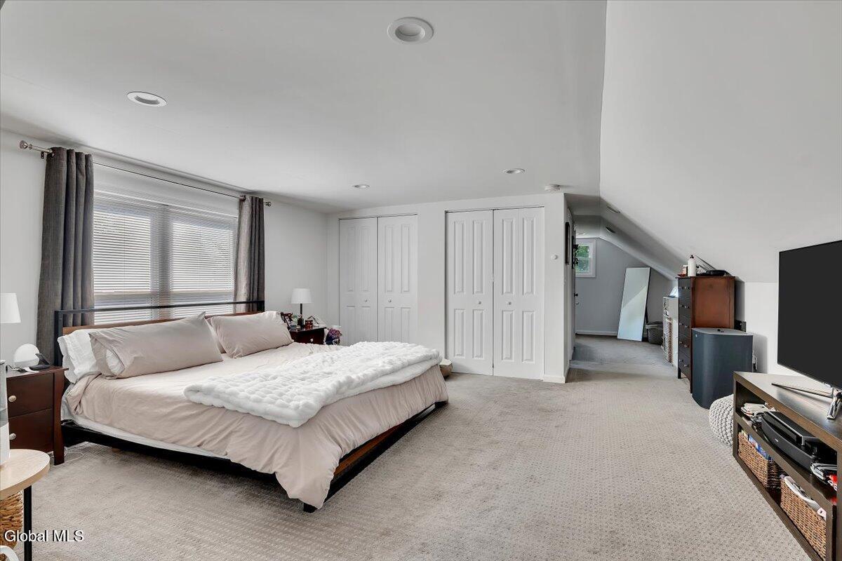 639 Poutre Avenue Rotterdam NY 12306