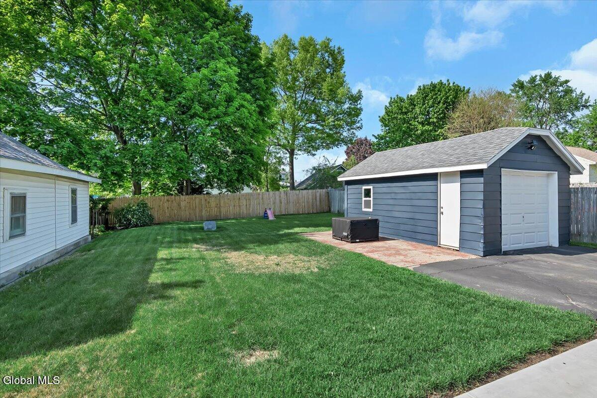 639 Poutre Avenue Rotterdam NY 12306