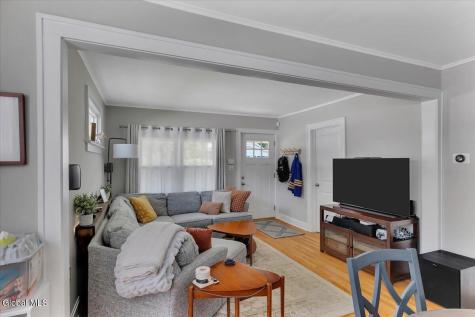 639 Poutre Avenue Rotterdam NY 12306