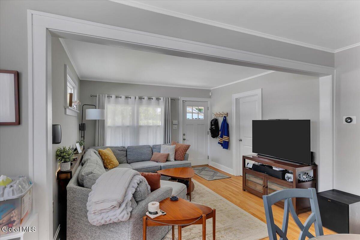 639 Poutre Avenue Rotterdam NY 12306