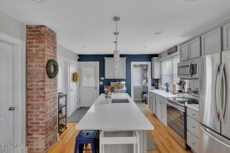 639 Poutre Avenue Rotterdam NY 12306