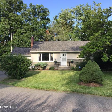 40 Glendale Road Latham NY 12110