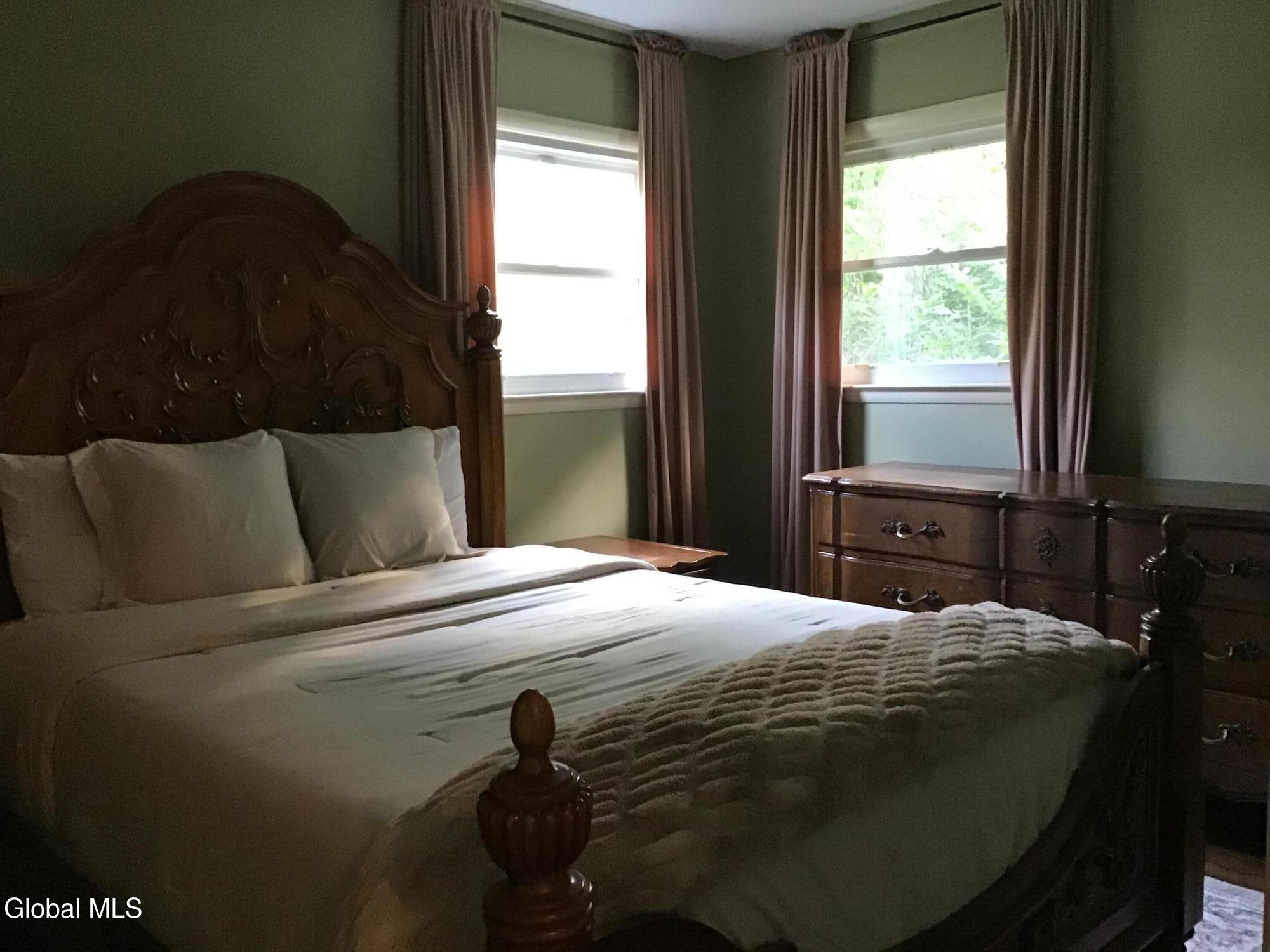 40 Glendale Road Latham NY 12110