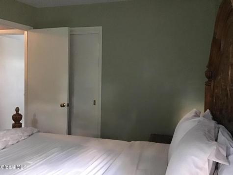 40 Glendale Road Latham NY 12110