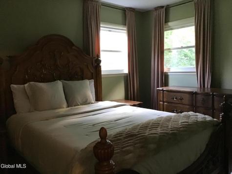 40 Glendale Road Latham NY 12110