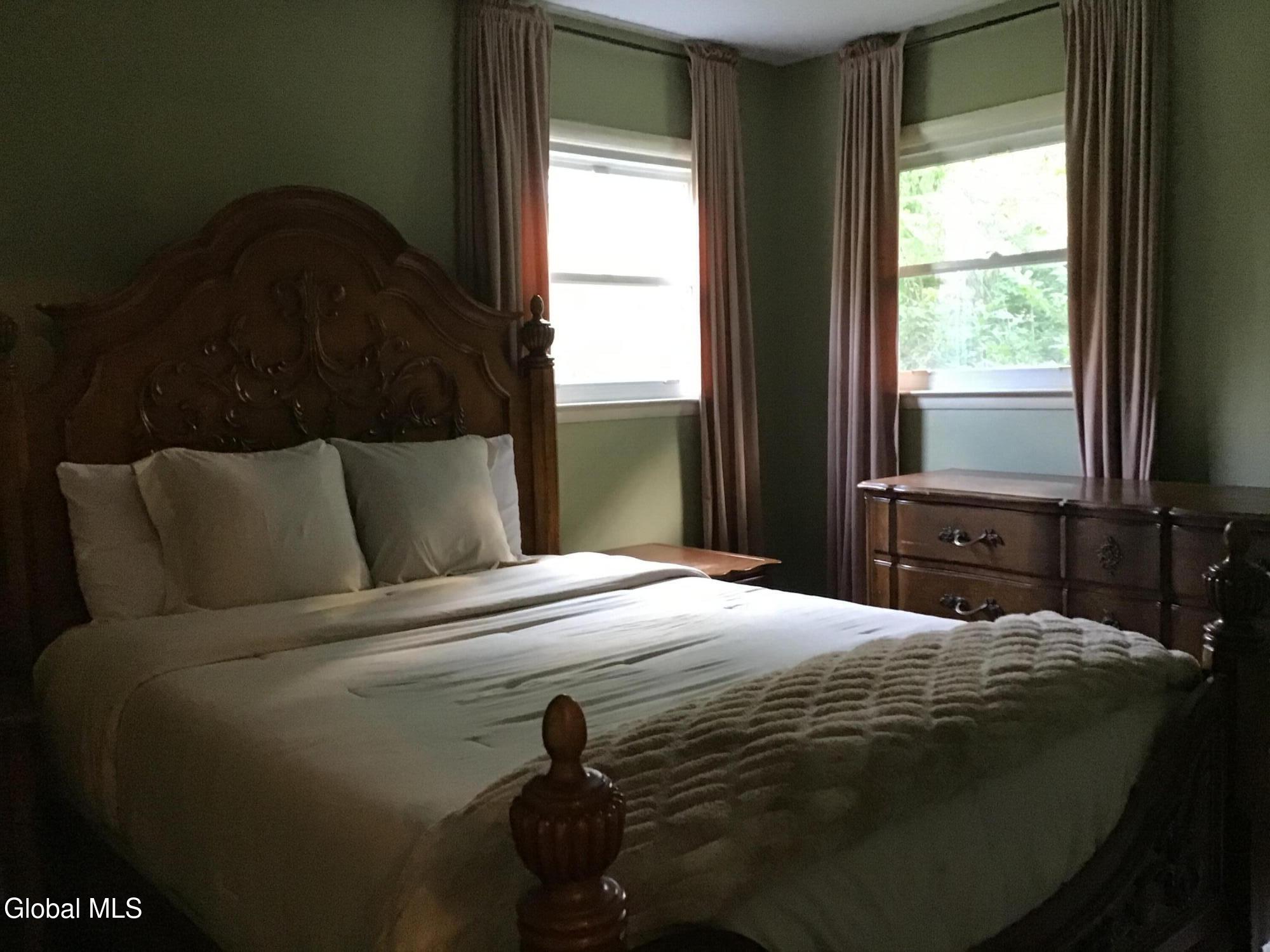 40 Glendale Road Latham NY 12110