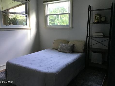 40 Glendale Road Latham NY 12110