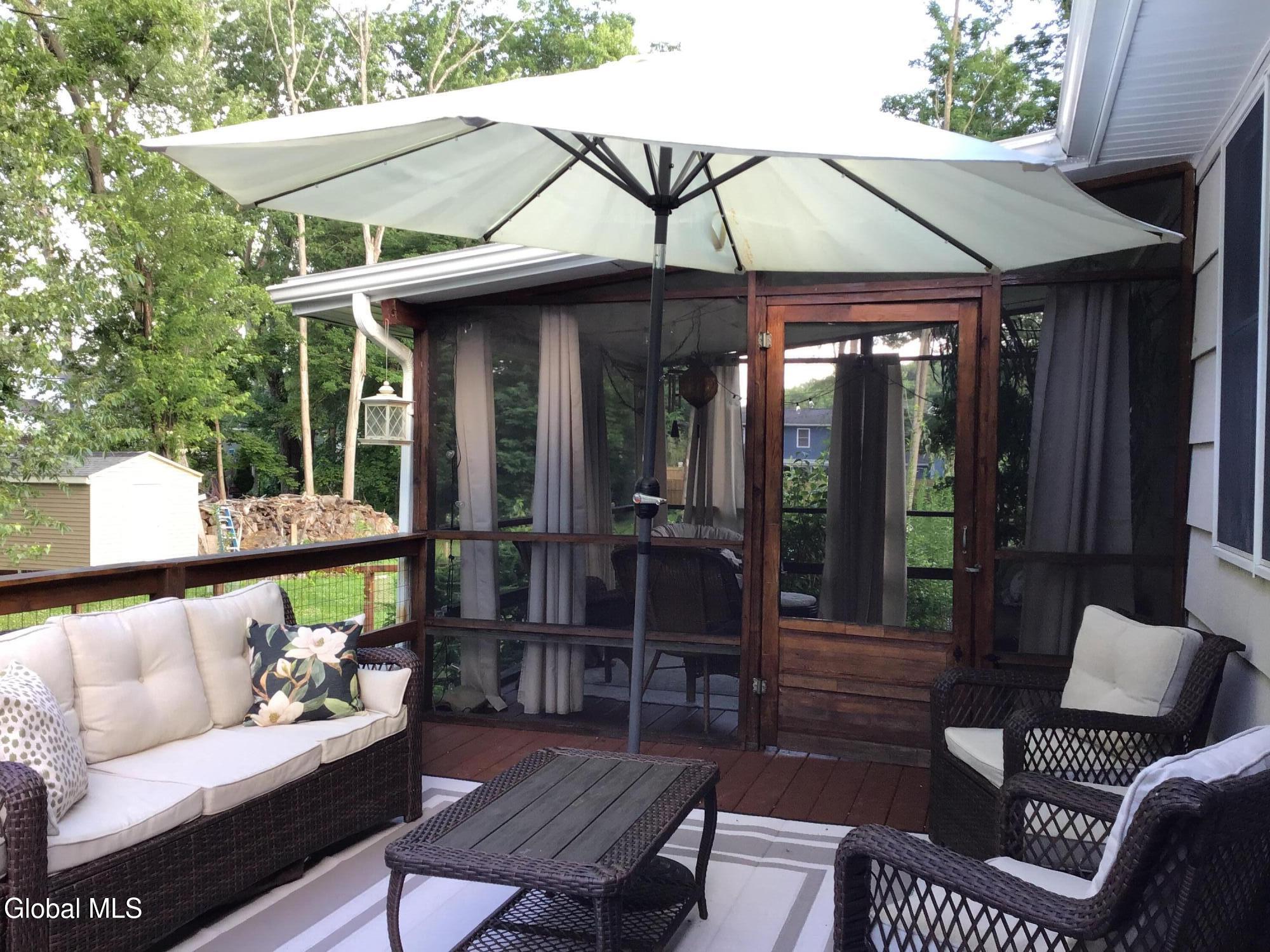 40 Glendale Road Latham NY 12110