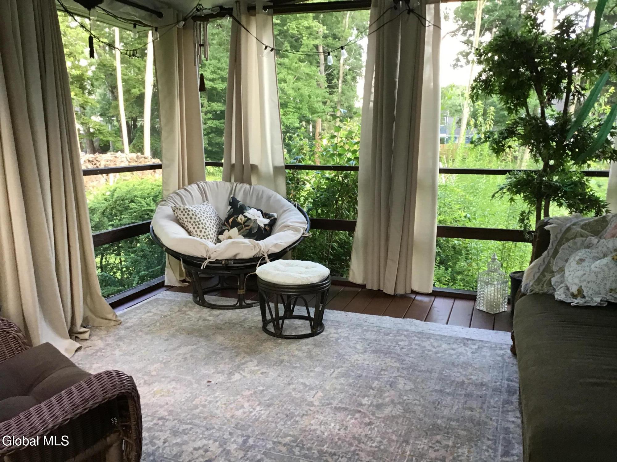 40 Glendale Road Latham NY 12110