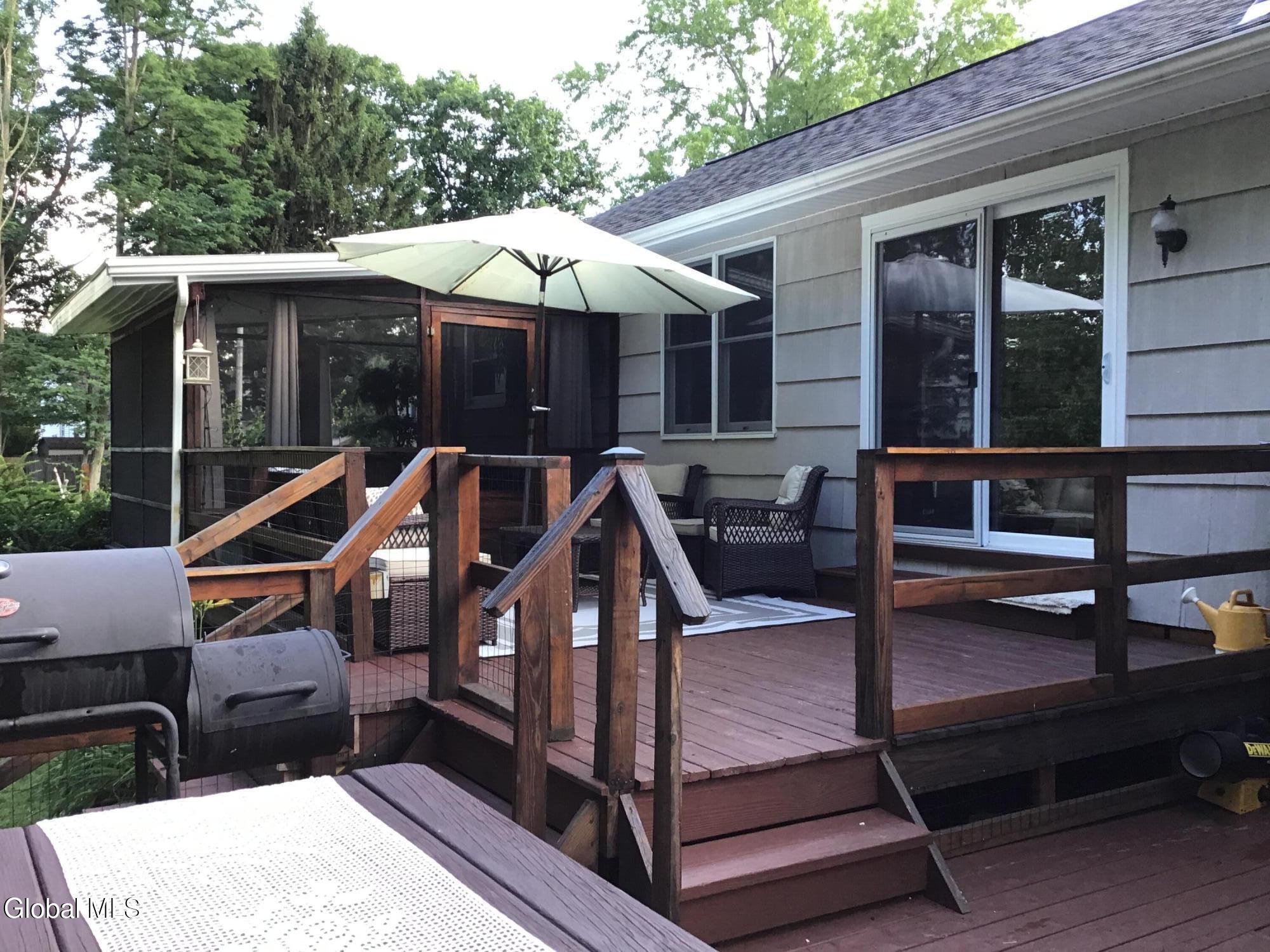 40 Glendale Road Latham NY 12110