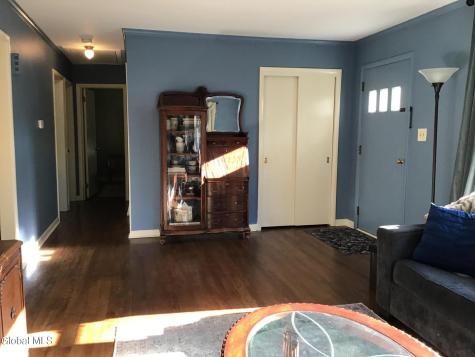 40 Glendale Road Latham NY 12110