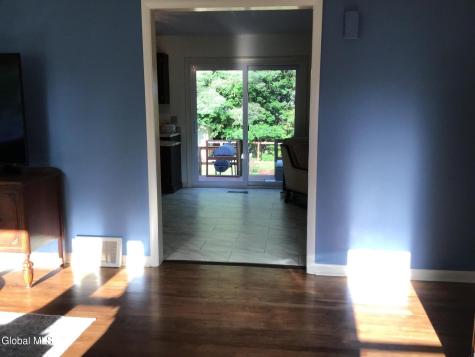 40 Glendale Road Latham NY 12110