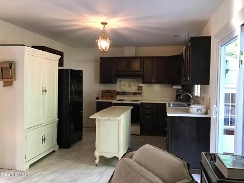 40 Glendale Road Latham NY 12110