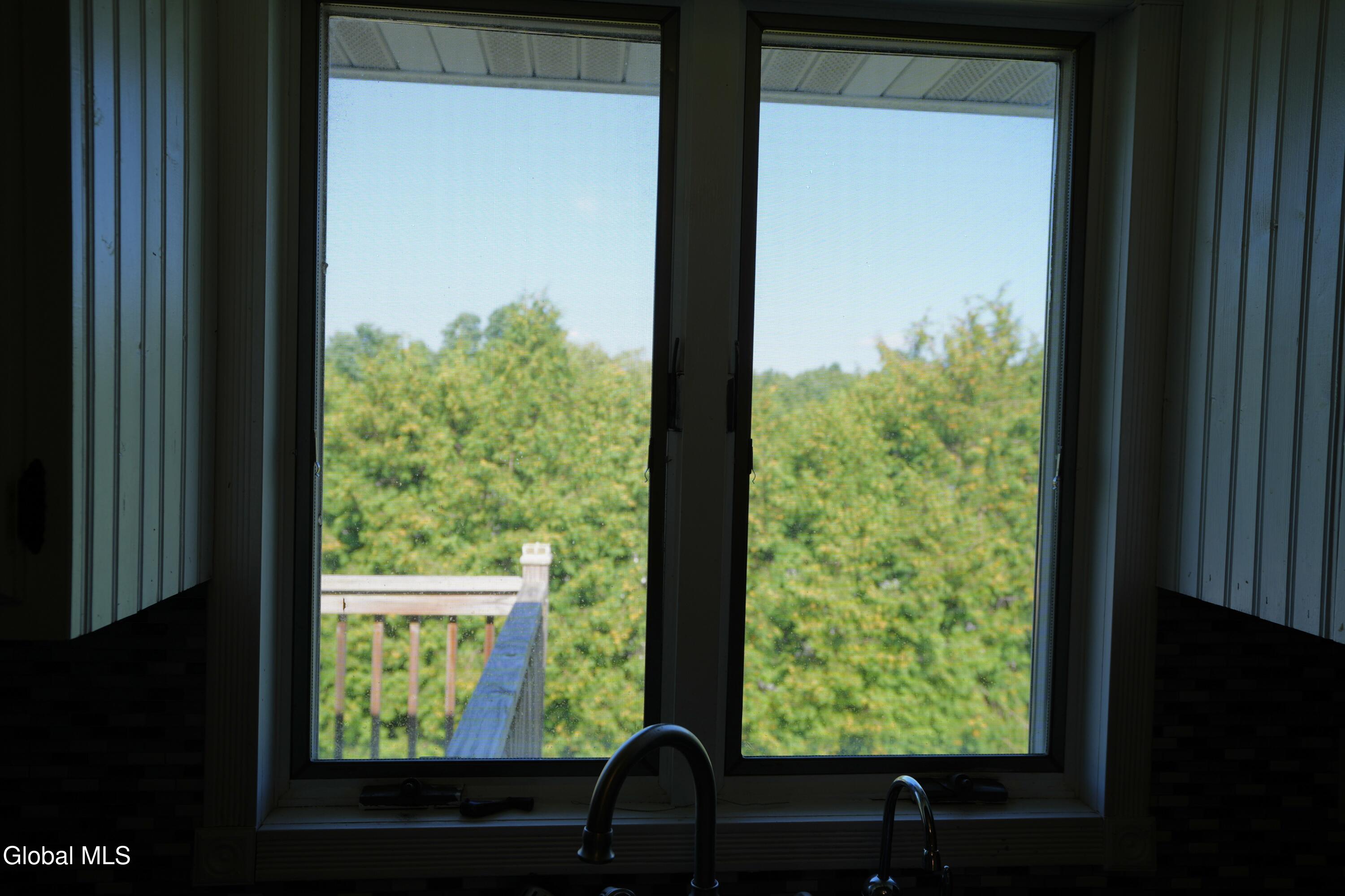4 Sylvia Lane Amsterdam NY 12010