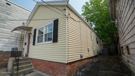 47 13th Street Troy NY 12180