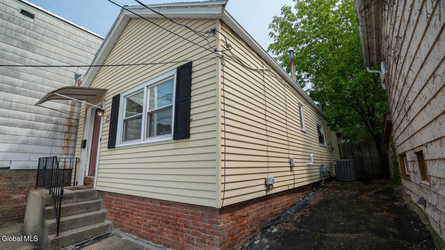 47 13th Street Troy NY 12180