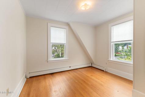 1476 Regent Street Niskayuna NY 12309