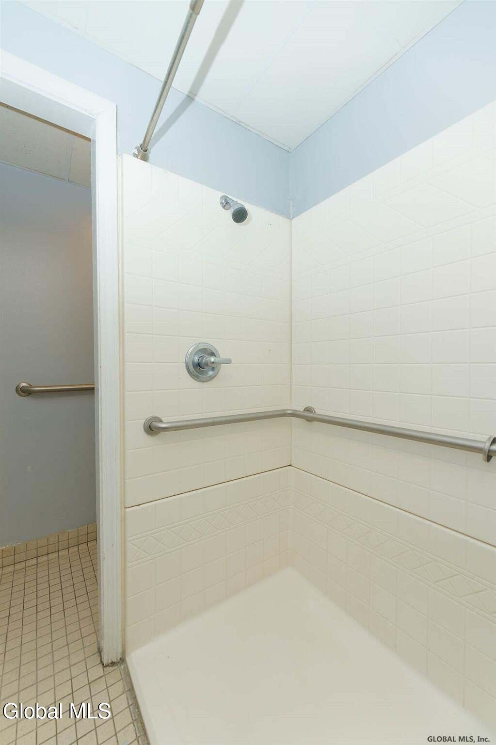 173 Lancaster Street Albany NY 12210