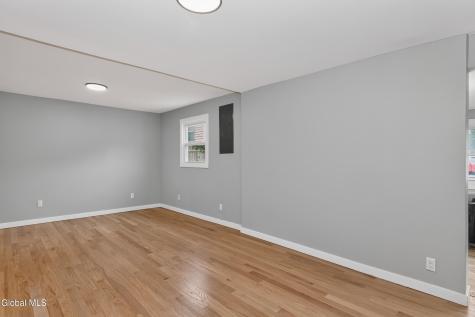 1379 Evergreen Avenue Rotterdam NY 12306