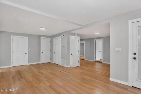 1379 Evergreen Avenue Rotterdam NY 12306