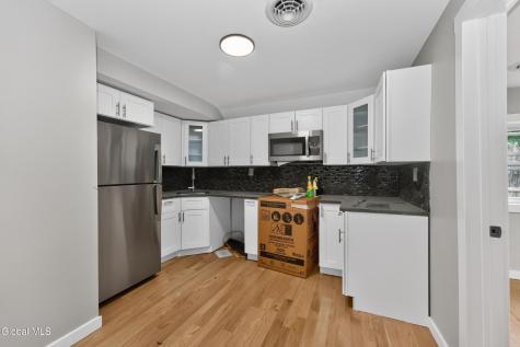 1379 Evergreen Avenue Rotterdam NY 12306
