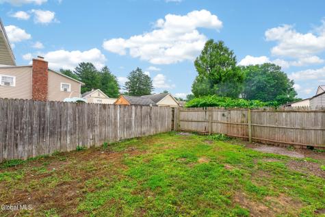 1379 Evergreen Avenue Rotterdam NY 12306