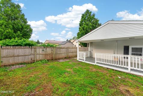 1379 Evergreen Avenue Rotterdam NY 12306