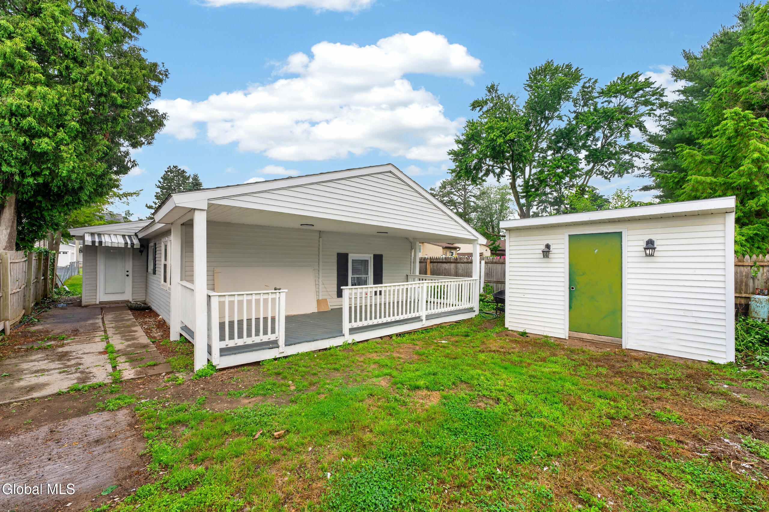 1379 Evergreen Avenue Rotterdam NY 12306