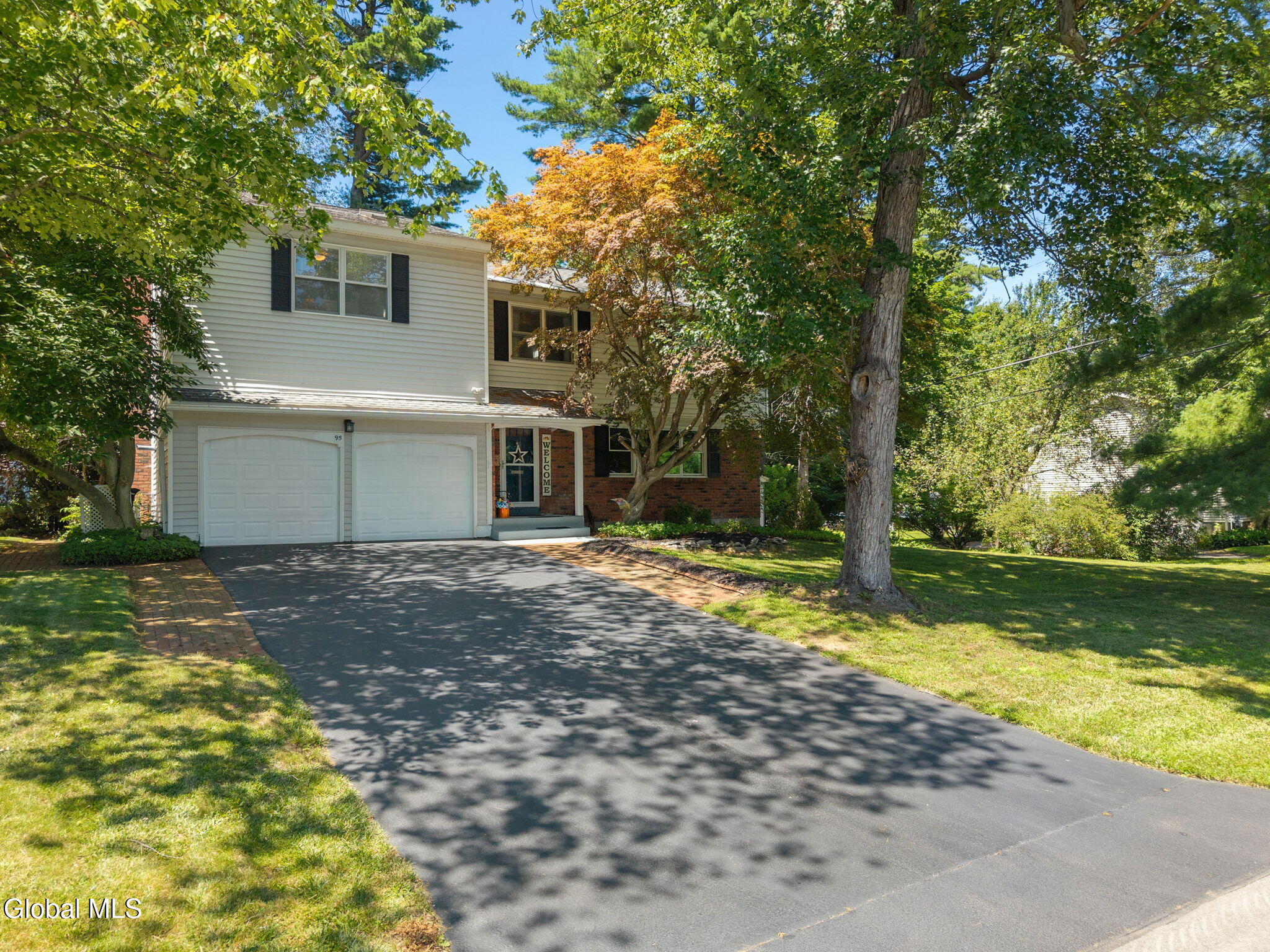 95 Meadowland Street Delmar NY 12054