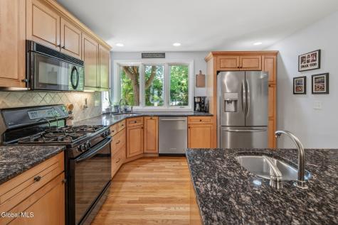 95 Meadowland Street Delmar NY 12054