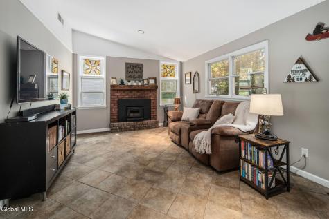 95 Meadowland Street Delmar NY 12054