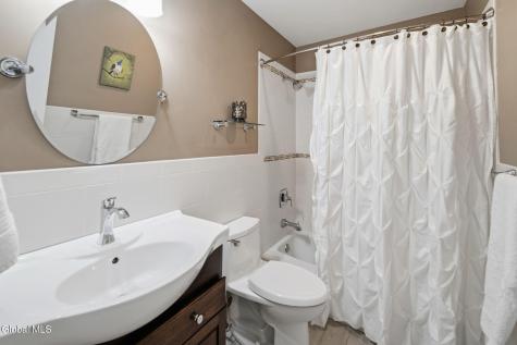 95 Meadowland Street Delmar NY 12054