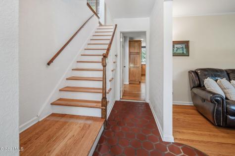 95 Meadowland Street Delmar NY 12054