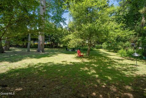 95 Meadowland Street Delmar NY 12054