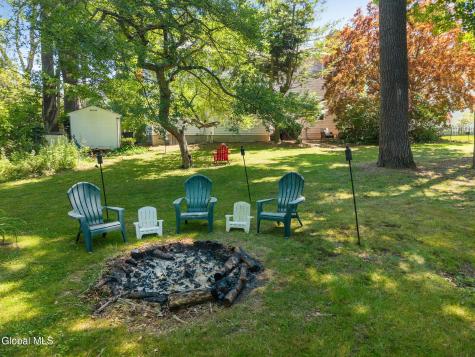 95 Meadowland Street Delmar NY 12054