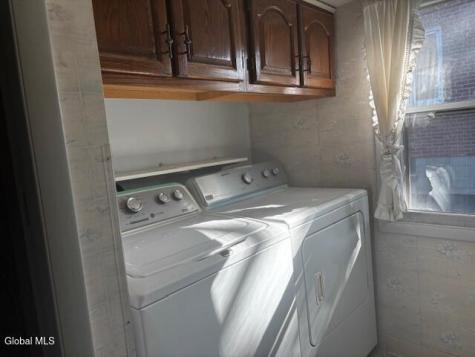 6 Pine Street Guilderland NY 12203