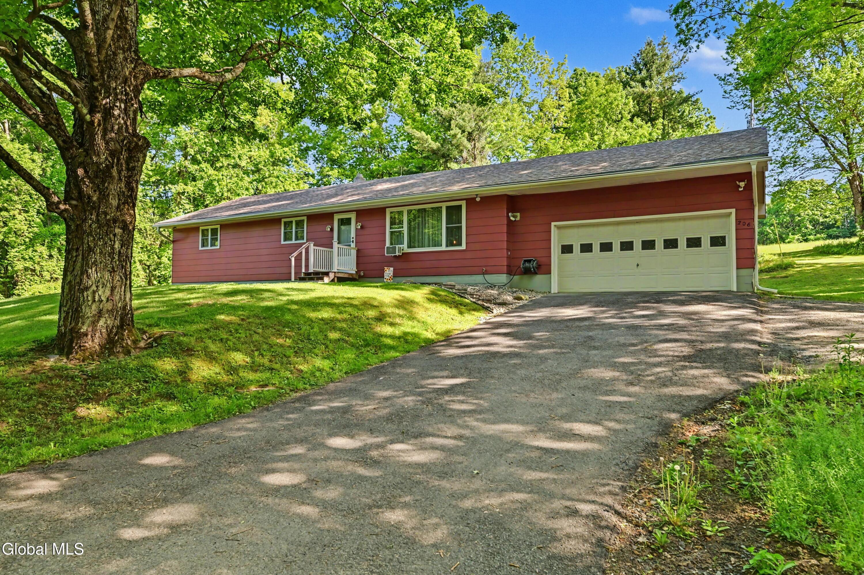 206 Hillview Road Gloversville NY 12078