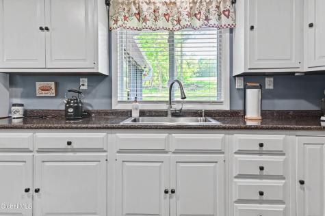 206 Hillview Road Gloversville NY 12078